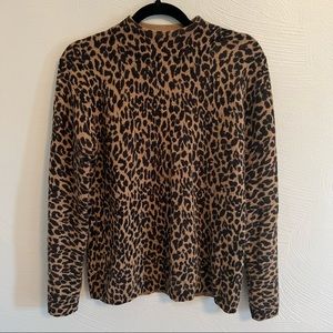 Neumann Marcus cashmere cheetah print sweater